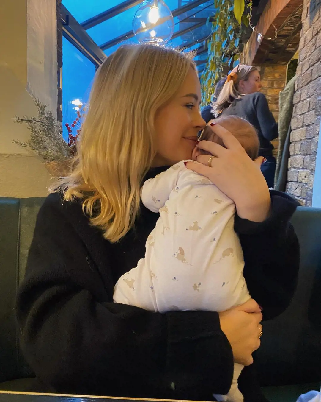 Tanya celebrated the 2023 new year with her son Sage at Rick Stein, Barnes